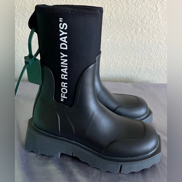 Off White Black Sponge Rainboots Size 8 NIB - Picture 11 of 12